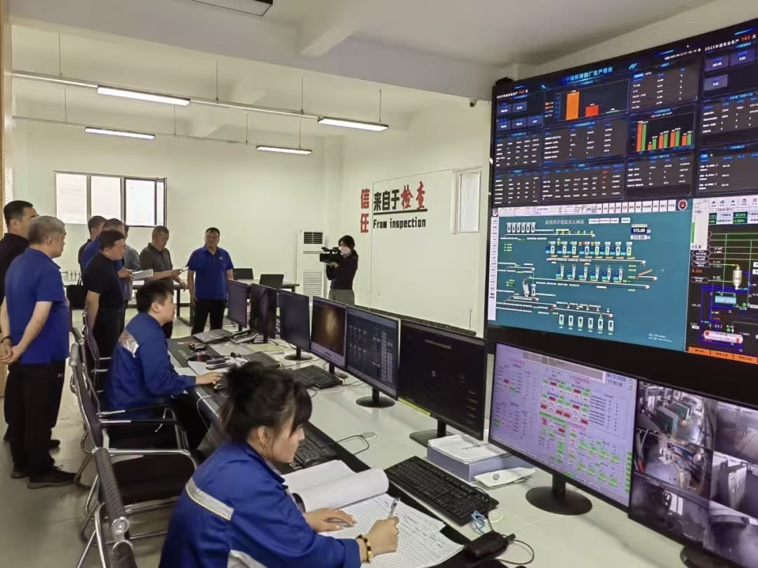 奋楫笃行展硬核实力，勇立潮头铸轮回标杆—记2025年度进步前辈团队大中矿业轮回财产奇迹部